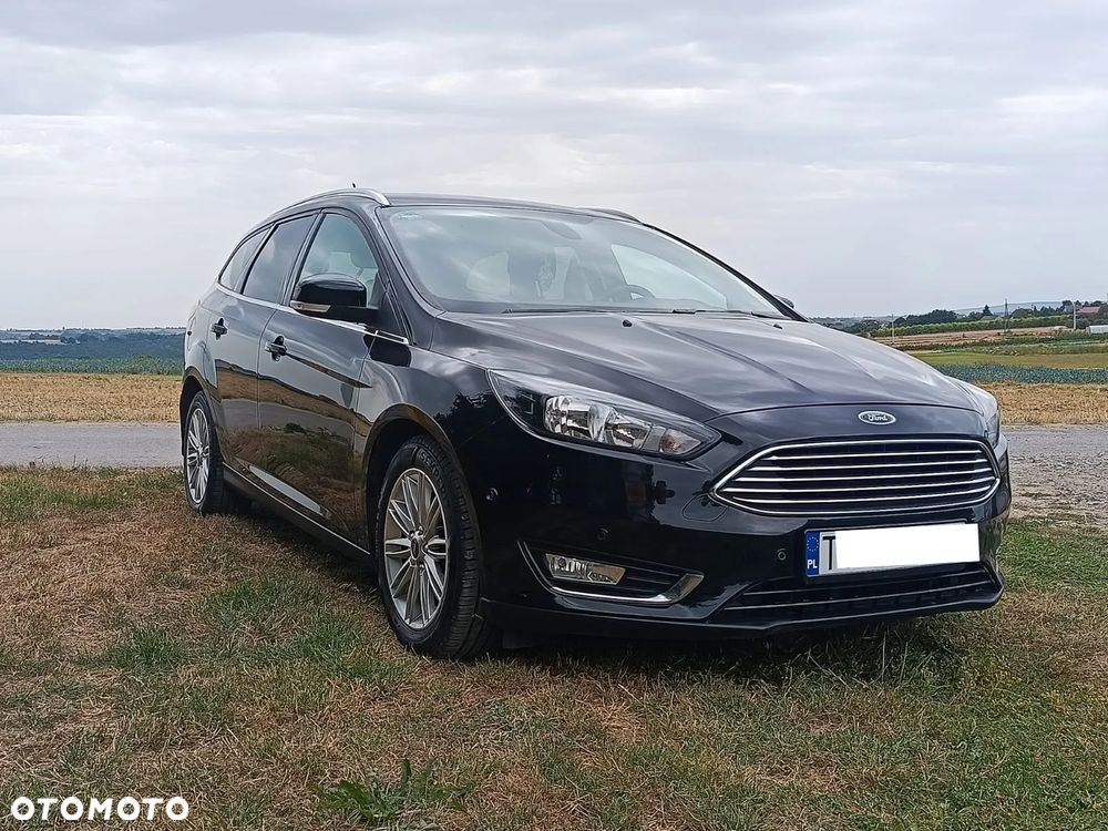 Ford Focus 1.5 EcoBoost Titanium - 1