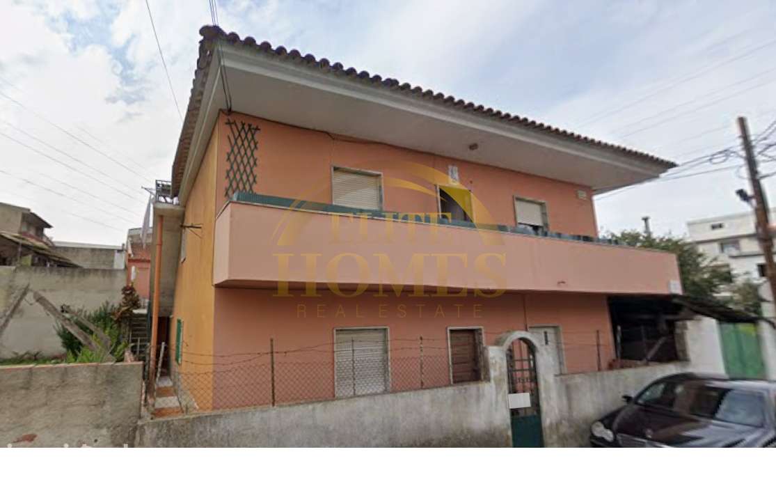 Moradia Bifamiliar com Potencial – Excelente Oportunidade de Investime - Grande imagem: 3/17