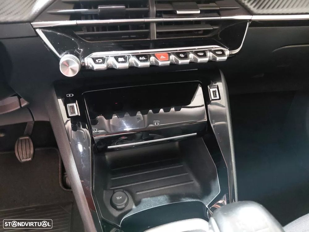 Peugeot 2008 1.2 PureTech Allure Pack — fotografia 14