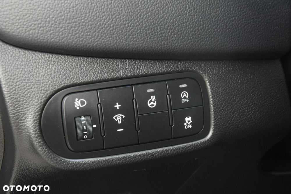 Kia Carens - 39