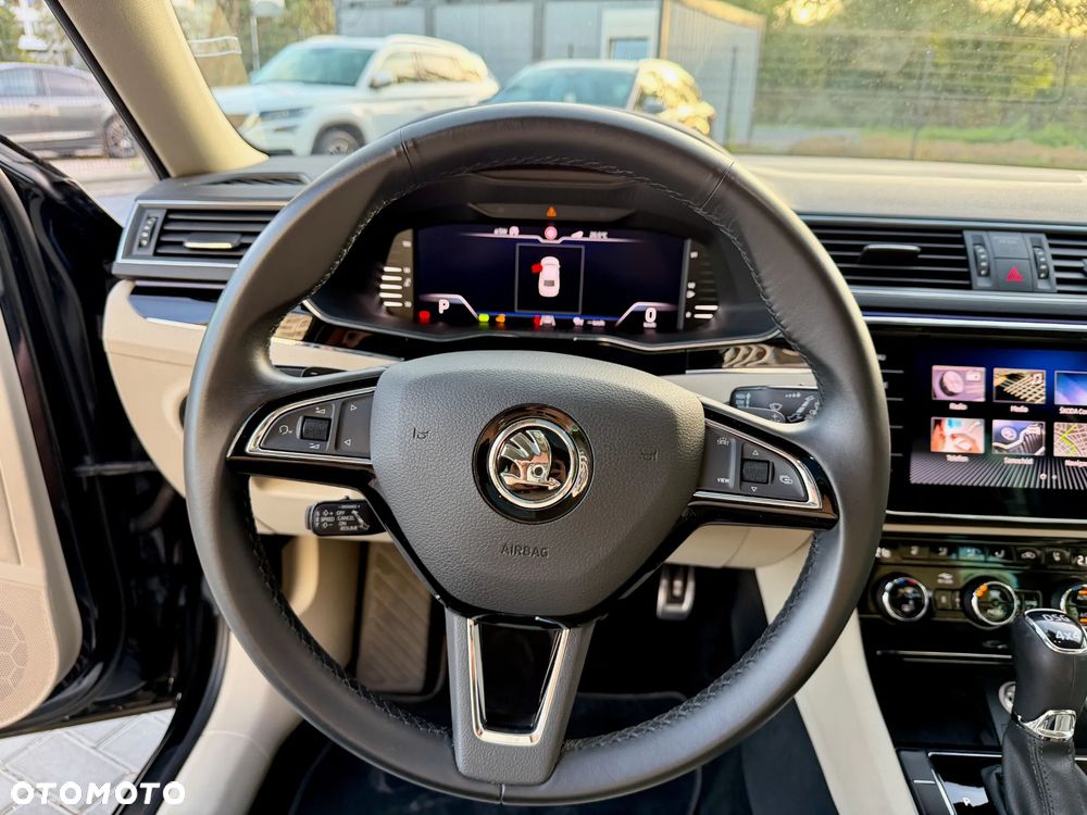 Skoda Superb 2.0 TSI 4x4 L&K DSG - 10