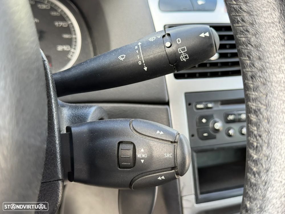 Peugeot 307 1.4 HDi Premium - 22