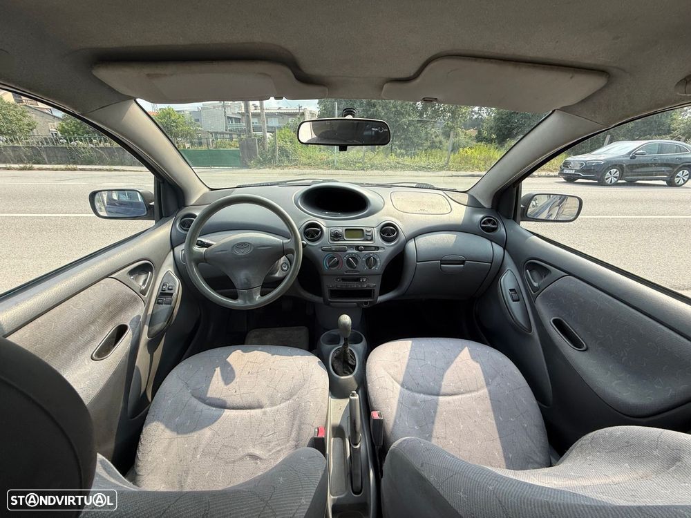 Toyota Yaris 1.0 Base - 14
