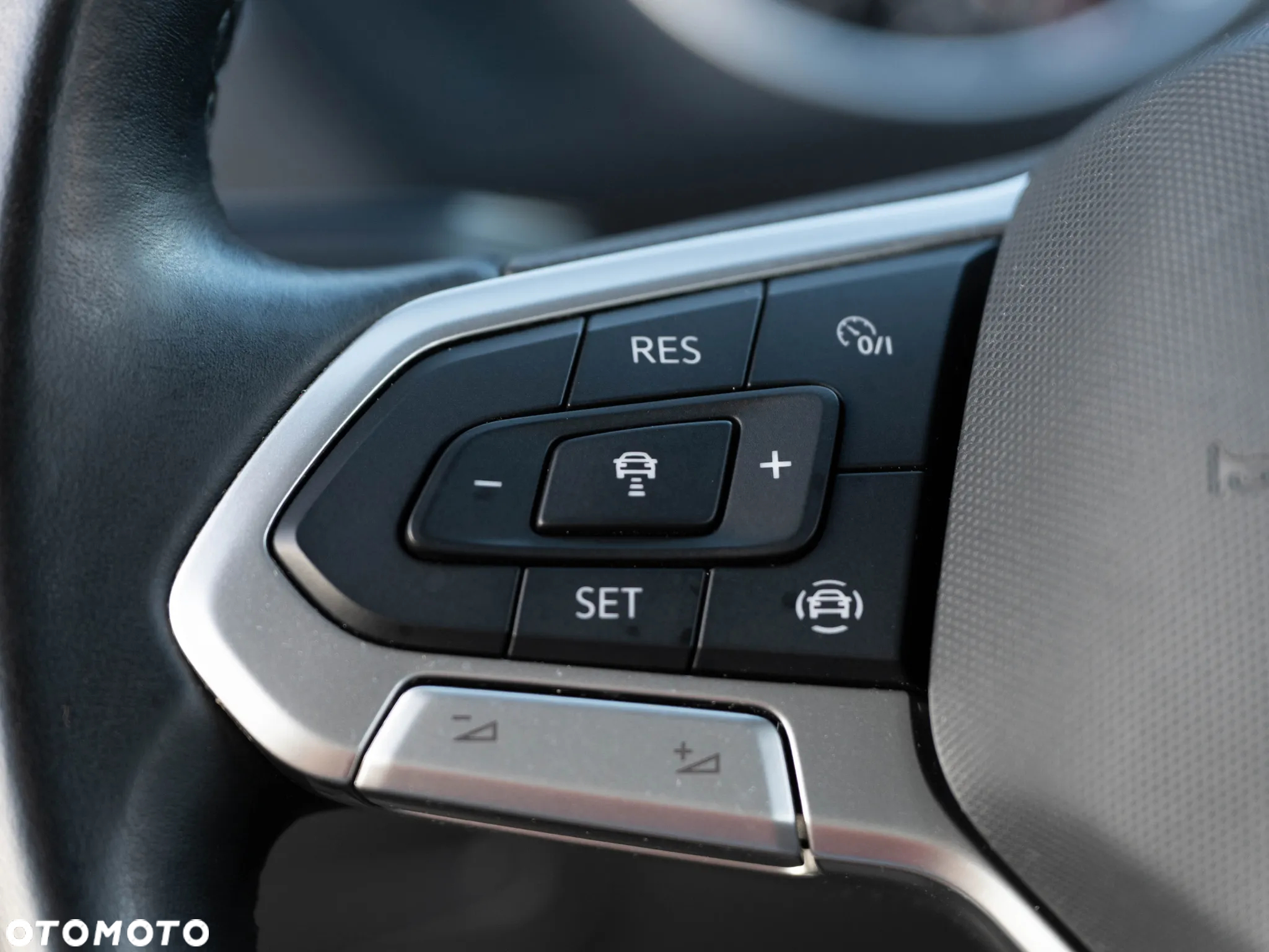 Volkswagen Tiguan 1.5 TSI EVO IQ Drive - 24