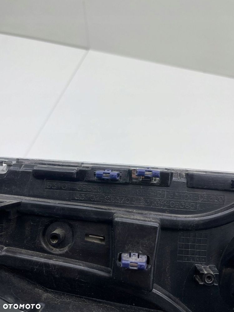 TOYOTA HIGHLANDER IV ATRAPA GRILL ZDERZAKA PRZÓD 53111-OE250 - 13
