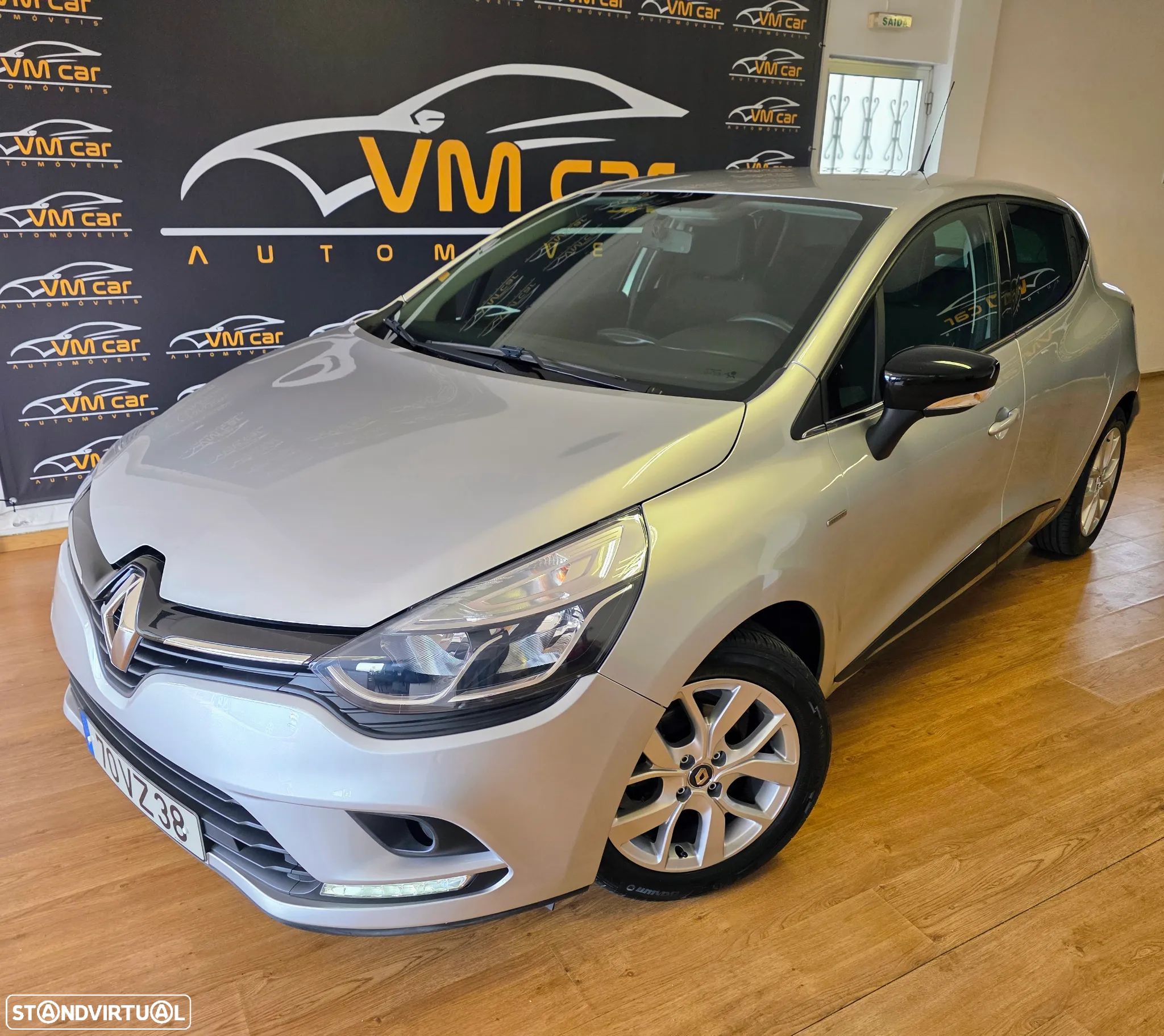 Renault Clio 0.9 TCe Limited Edition - 1