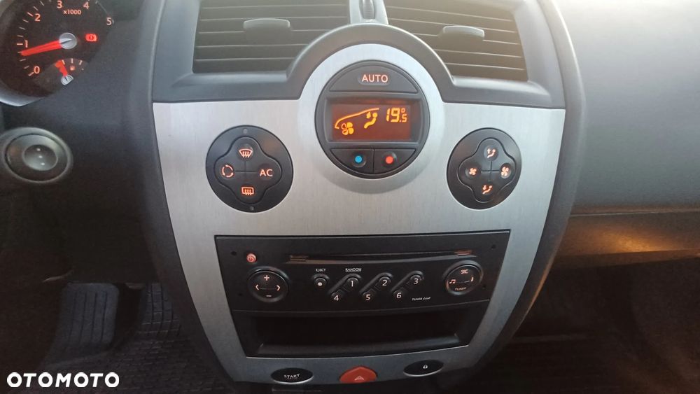 Renault Megane - 18