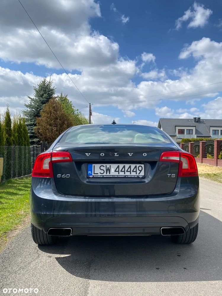 Volvo S60 2.5 T5 - 13