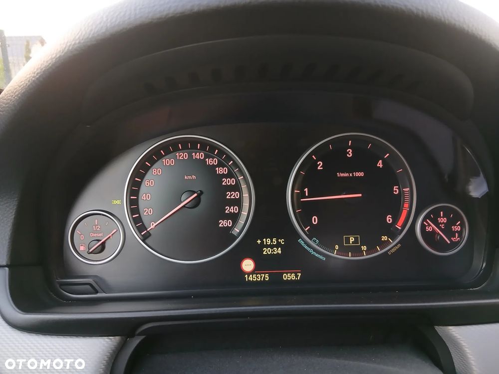 BMW Seria 5 520d xDrive - 20