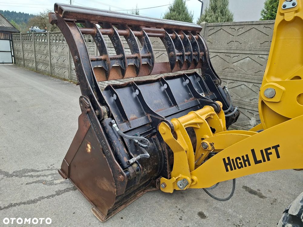 Caterpillar CAT 914 M - 22
