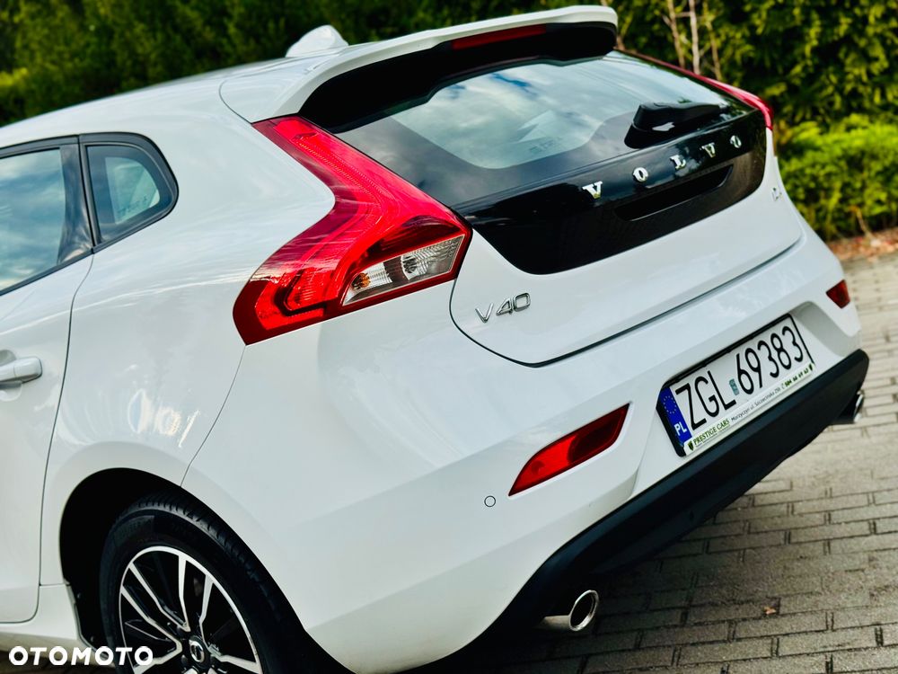 Volvo V40 D4 Drive-E Momentum - 21
