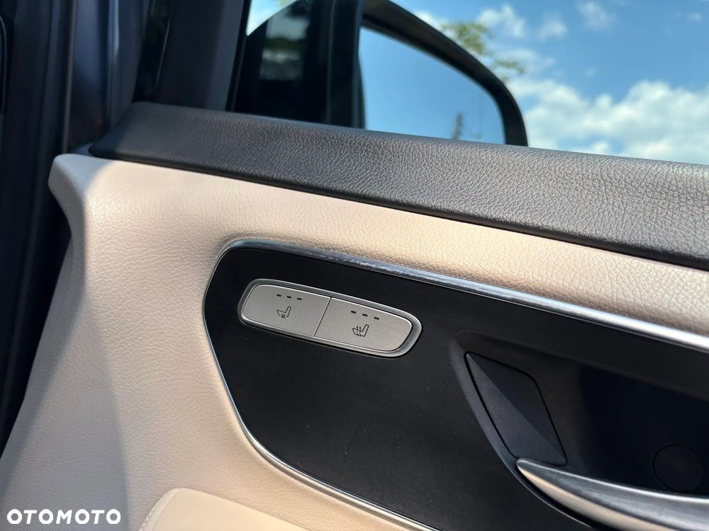 Mercedes-Benz Klasa V 300 d 4-Matic Avantgarde 9G-Tronic (d³ugi) - 32