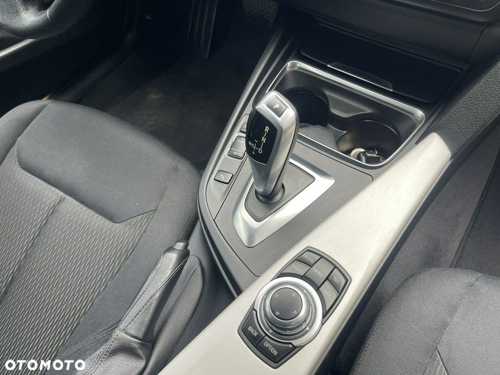 BMW Seria 3 - 30