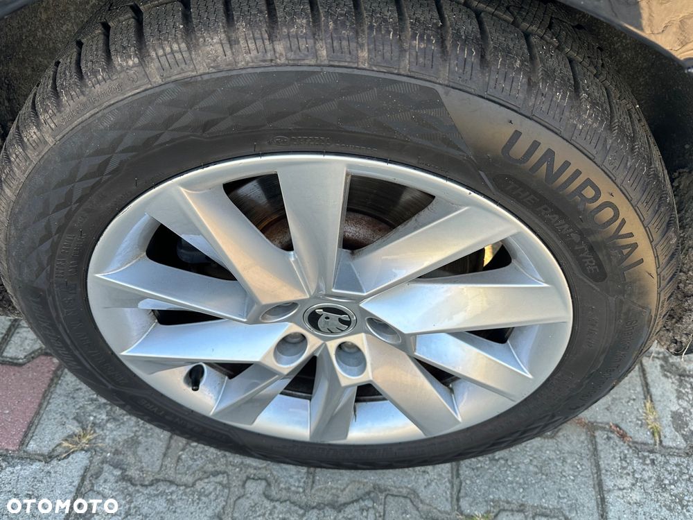 Skoda Superb 2.0 TDI SCR Style DSG - 20