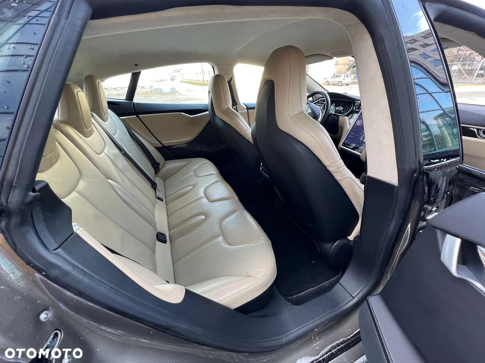 Tesla Model S 70D Allradantrieb - 3
