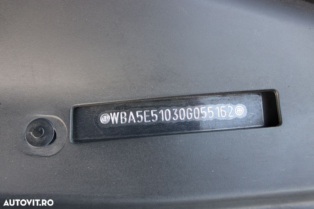 BMW Seria 5 520d Aut. - 22