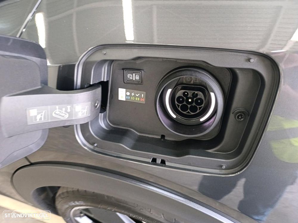 Peugeot 408 1.6 Hybrid GT e-EAT8 - 11
