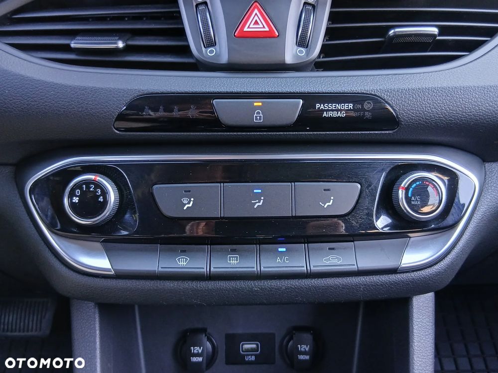 Hyundai i30 1.0 T-GDI GPF Classic + - 9