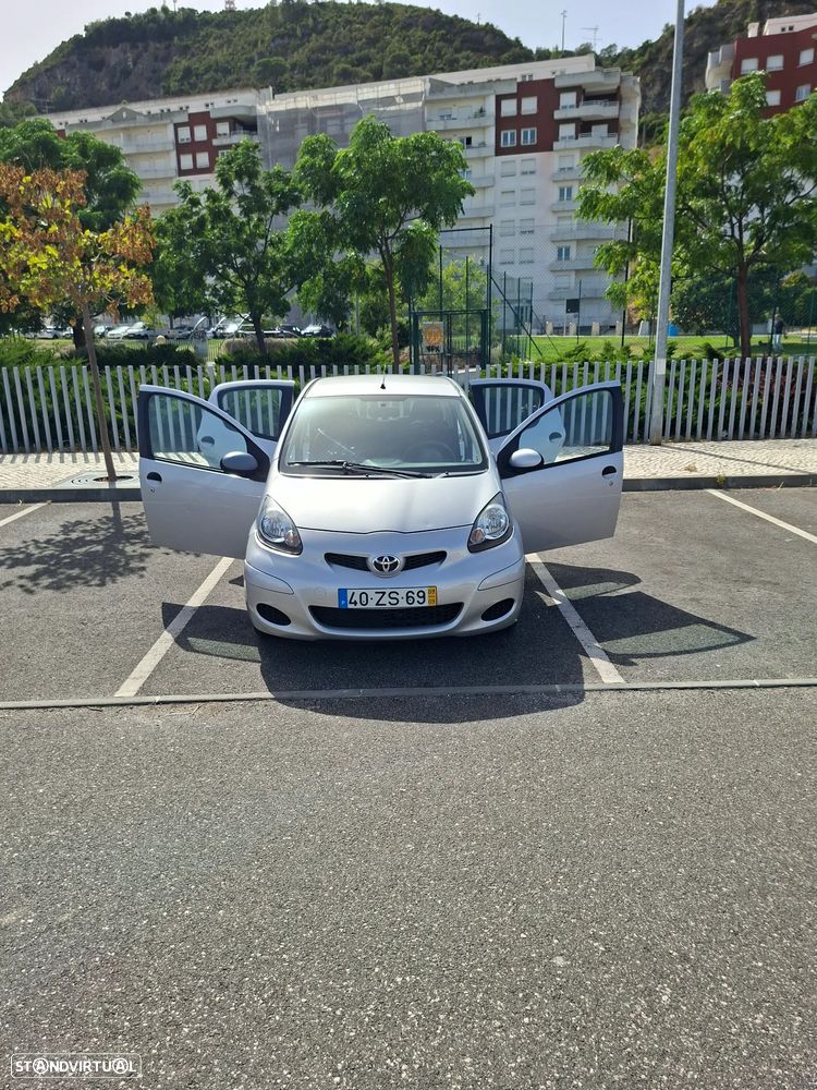 Toyota Aygo Standard - 19