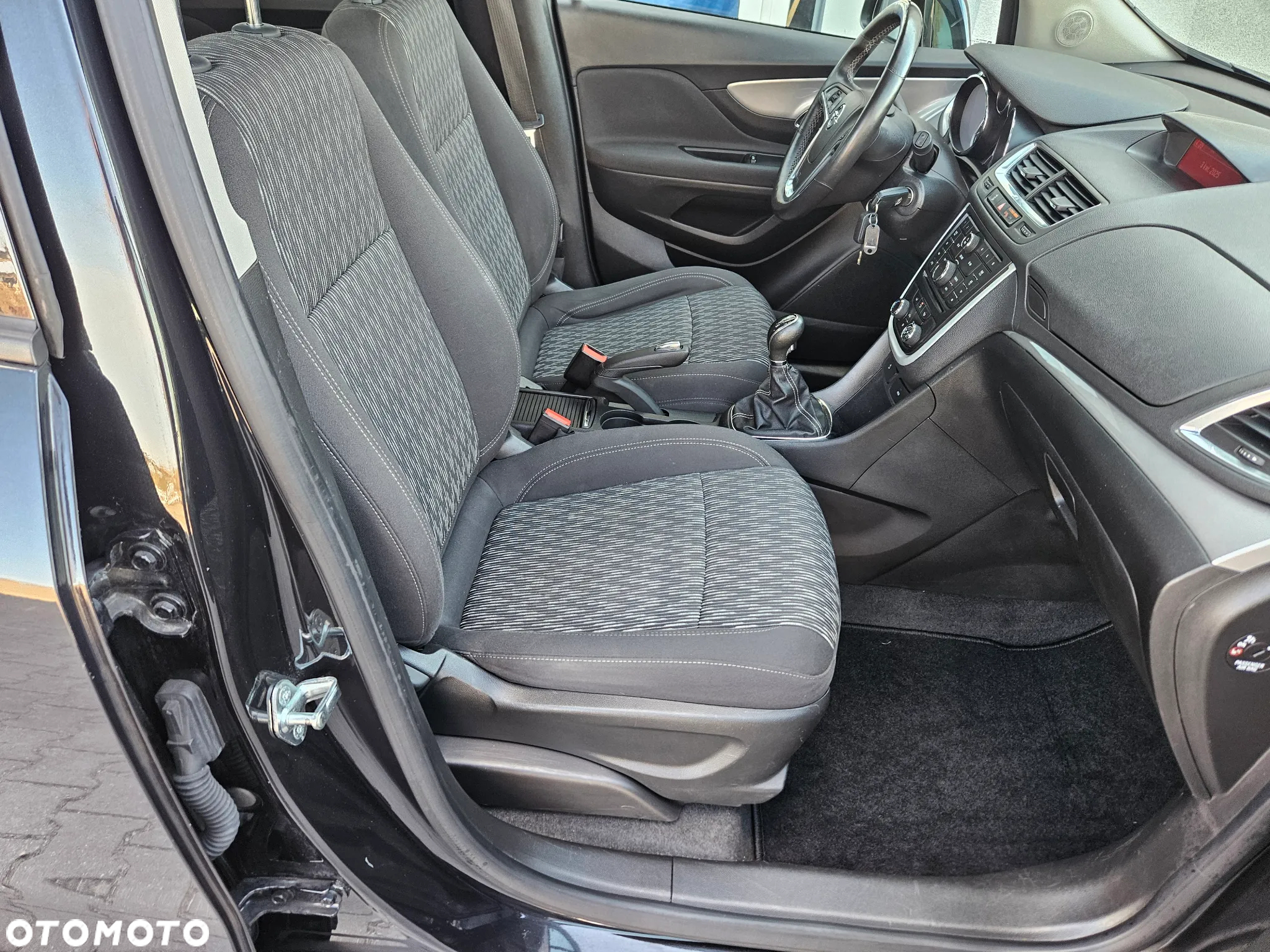 Opel Mokka 1.6 Essentia S&S - 11