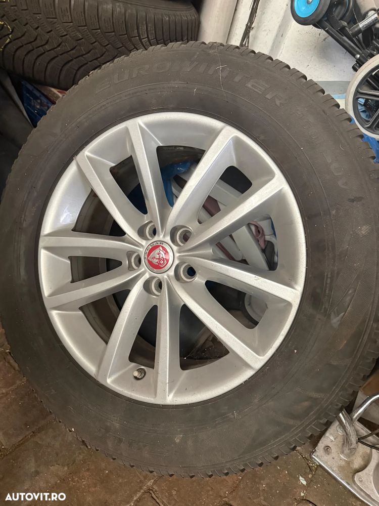 Jaguar F-Pace 20d AWD Prestige - 13