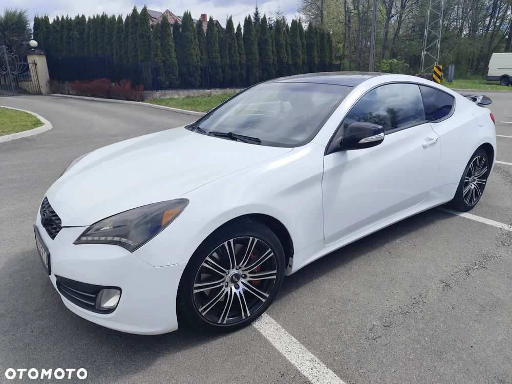 Hyundai Genesis Coupe - 3