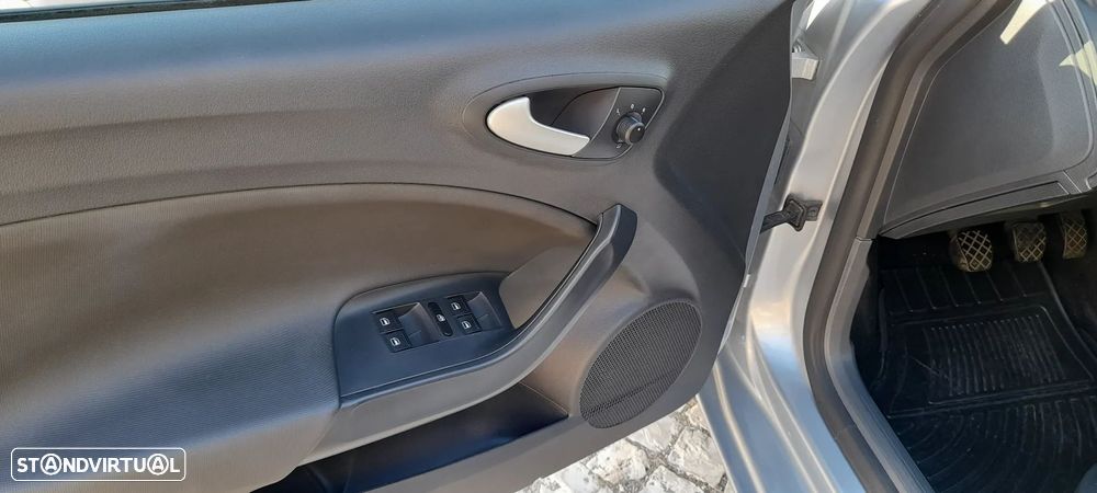 SEAT Ibiza 1.6 TDI 25 Anos DPF - 32