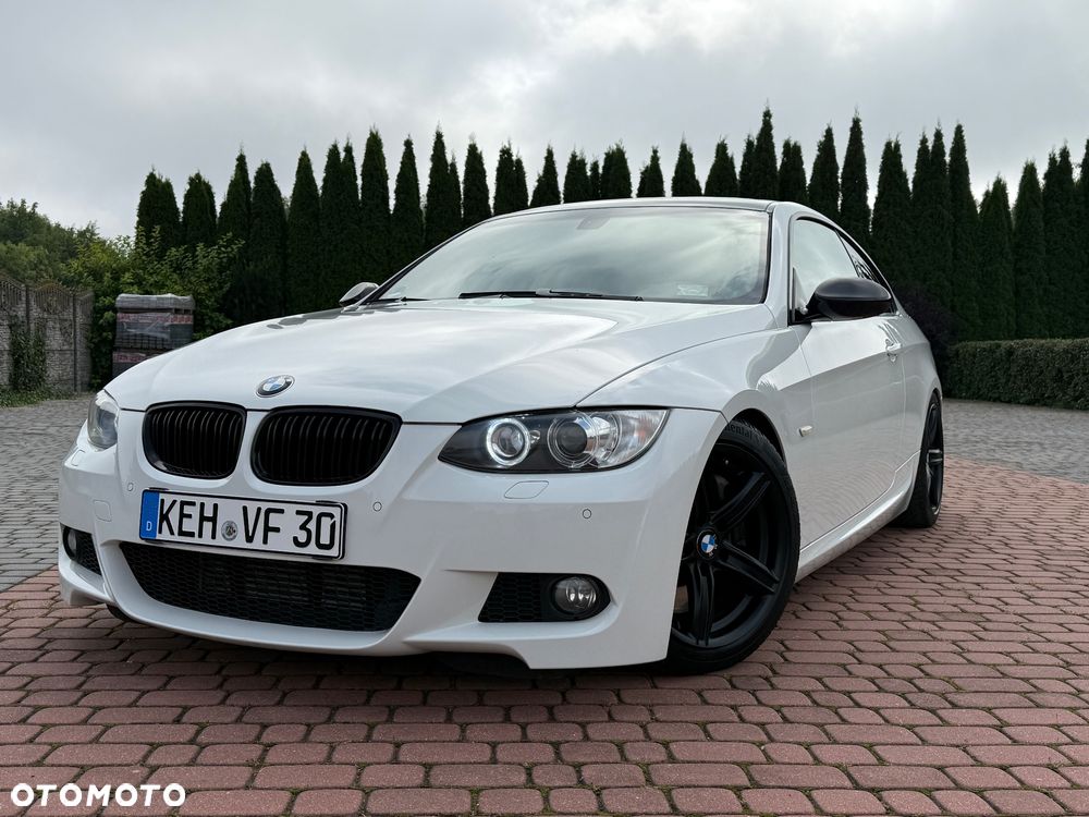 BMW Seria 3 330d Coupe M Sport Edition - 1