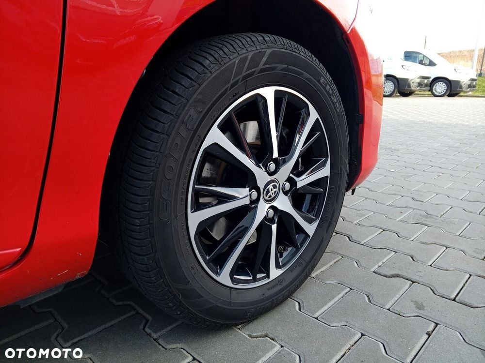 Toyota Yaris - 18