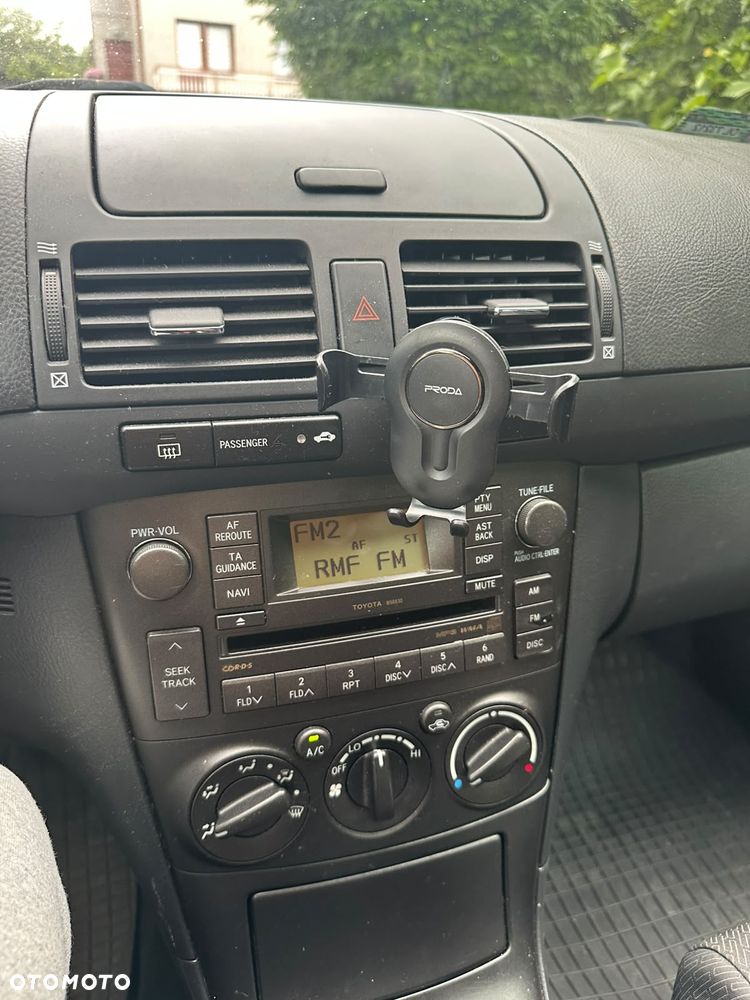 Toyota Avensis 2.0 D-4D Luna - 3