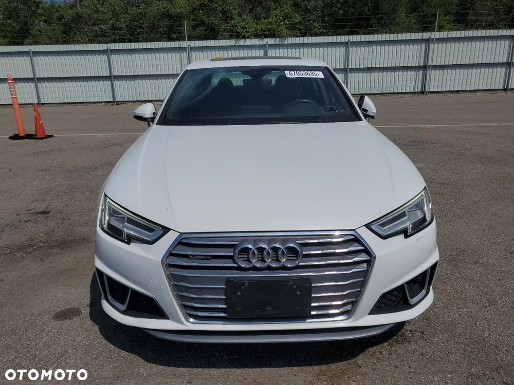 Audi A4 Limousine - 2