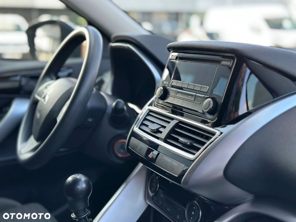 Mitsubishi Eclipse Cross 1.5 T Inform - 17