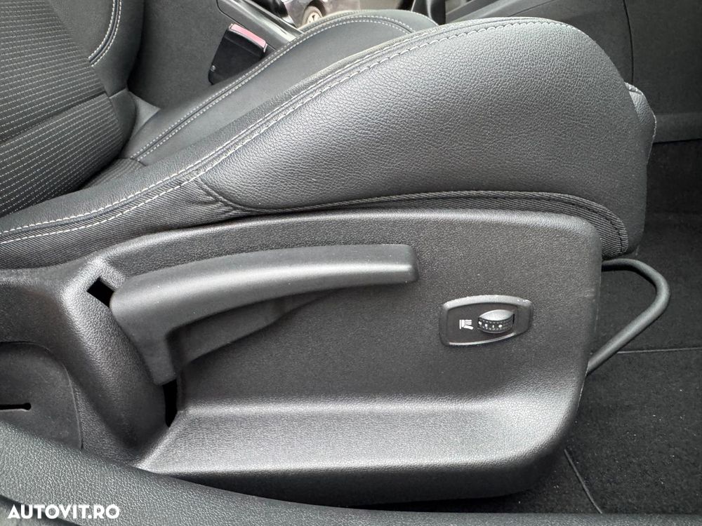 Renault Megane TCe 130 Dynamique - 14