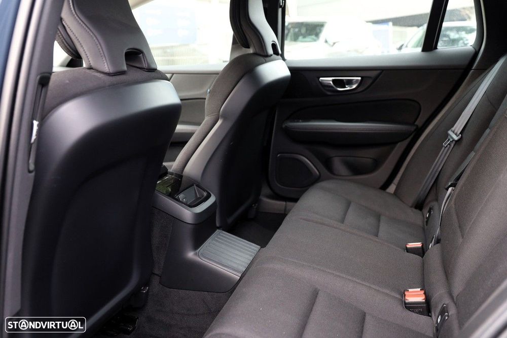 Volvo V60 2.0 T6 AWD TE Inscription Expression - 12