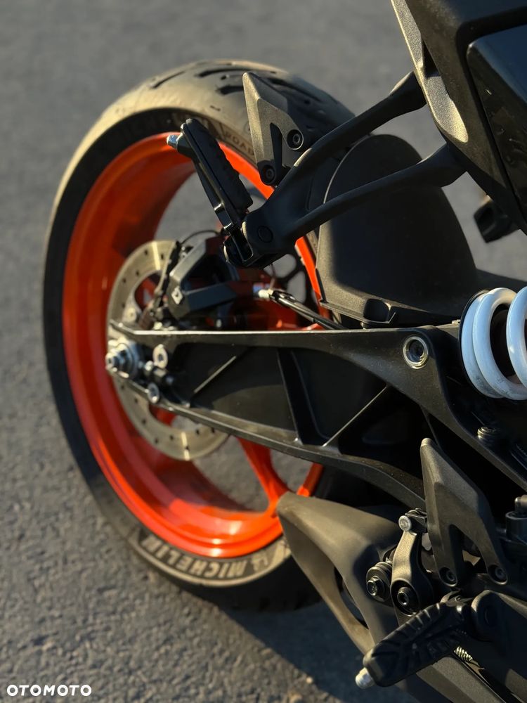 KTM Duke - 33