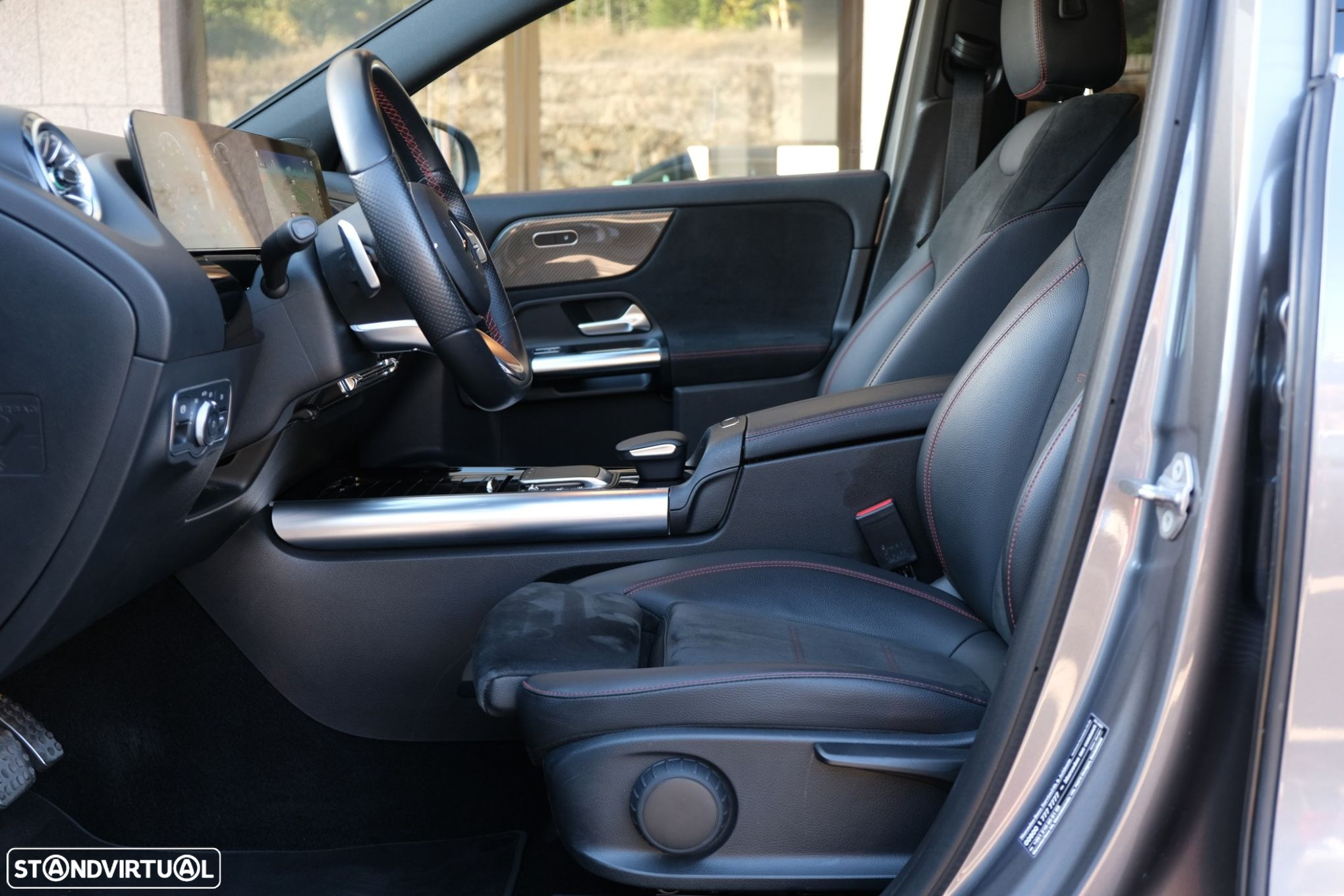 Mercedes-Benz GLA 250 e AMG Line - 12