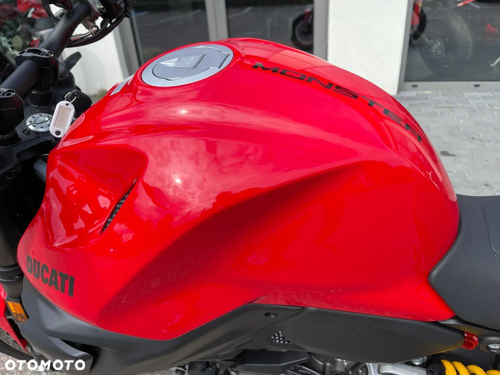 Ducati Monster - 21