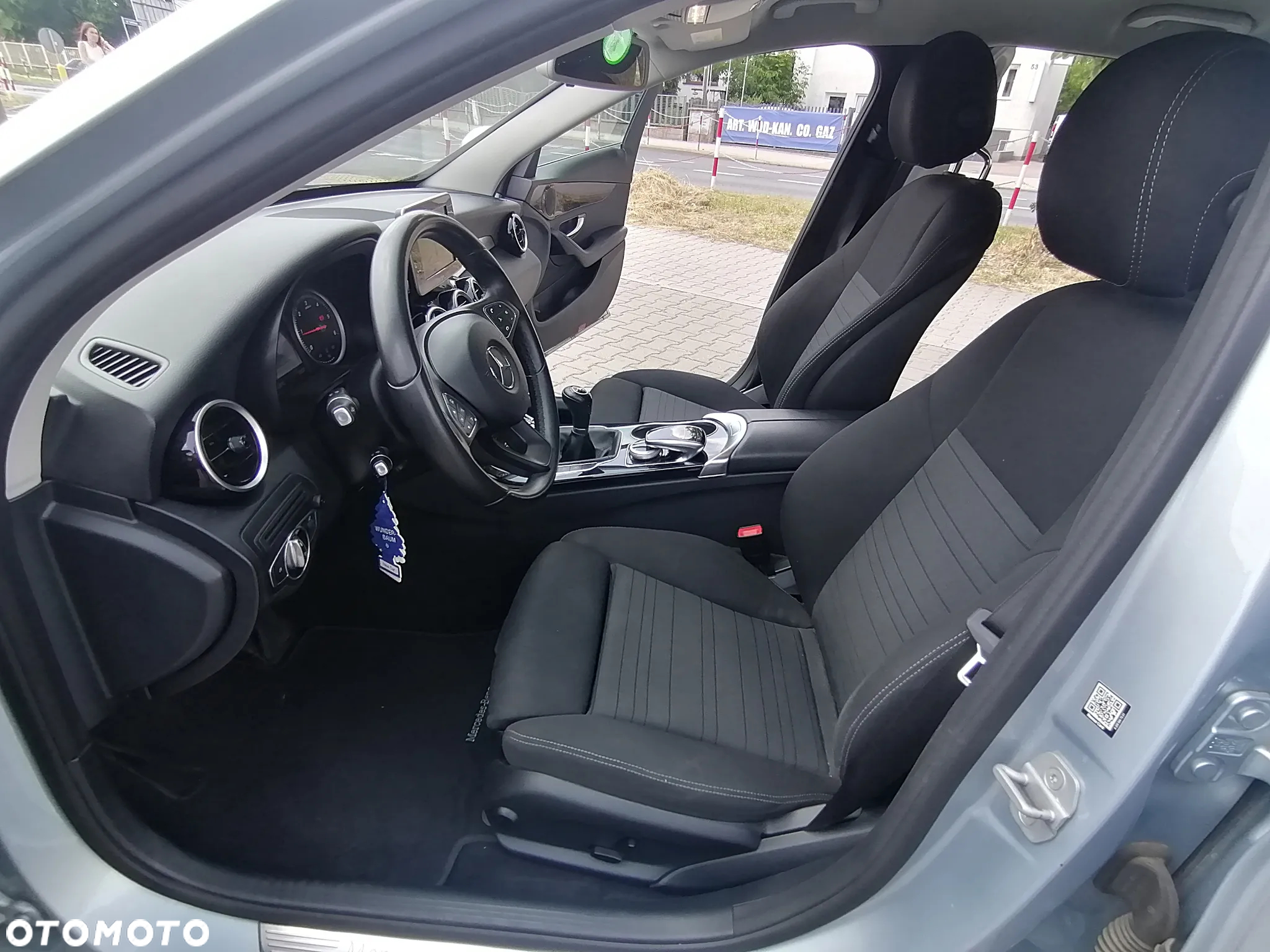 Mercedes-Benz Klasa C 180 (BlueTEC) d T Exclusive - 22
