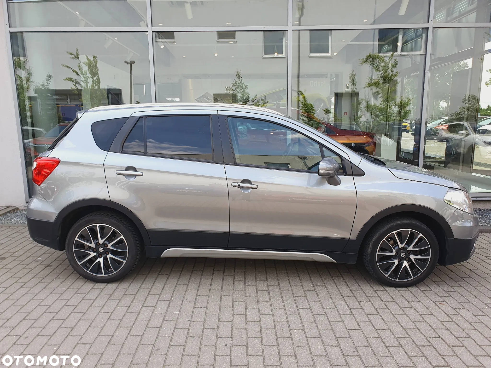 Suzuki SX4 S-Cross 1.6 Premium 4WD - 6