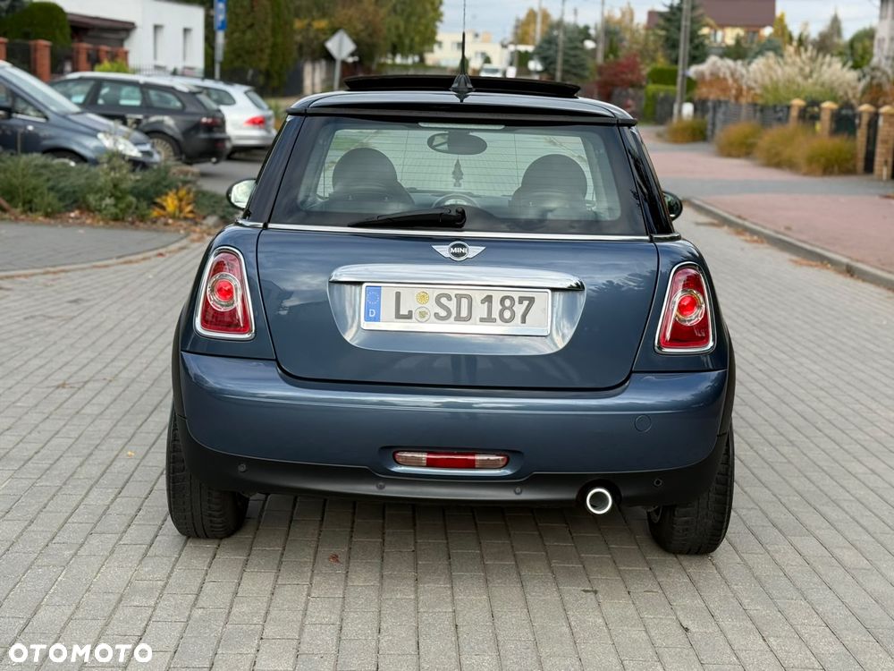 Mini Cooper 2011 photo 5