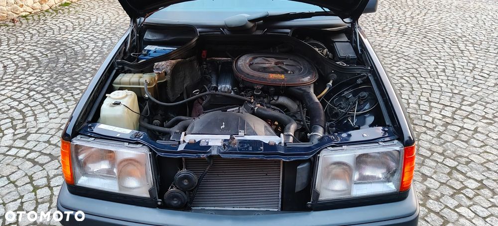 Mercedes-Benz W124 (1984-1993) - 12