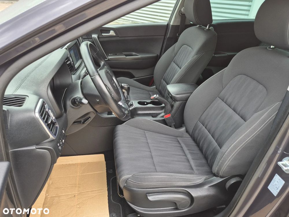 Kia Sportage 1.6 GDI 2WD ISG Spirit - 19