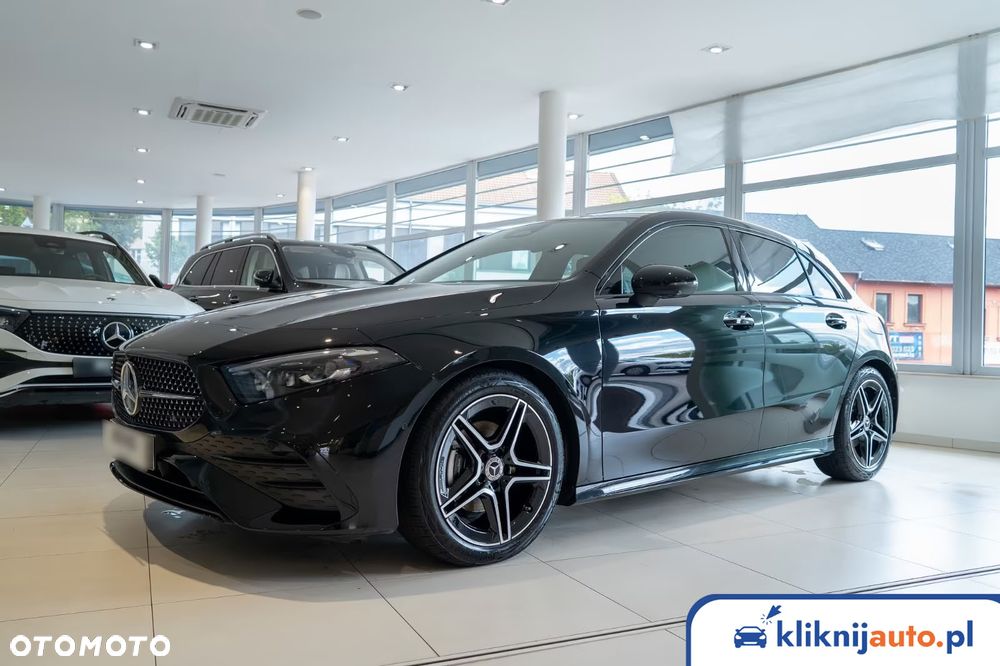 Mercedes-Benz Klasa A 200 AMG Line 7G-DCT - 3