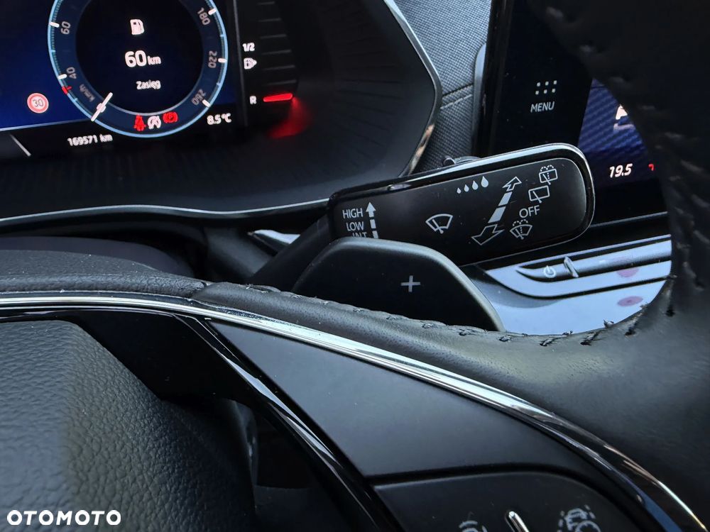 Skoda Octavia 2.0 TDI DSG Style - 24
