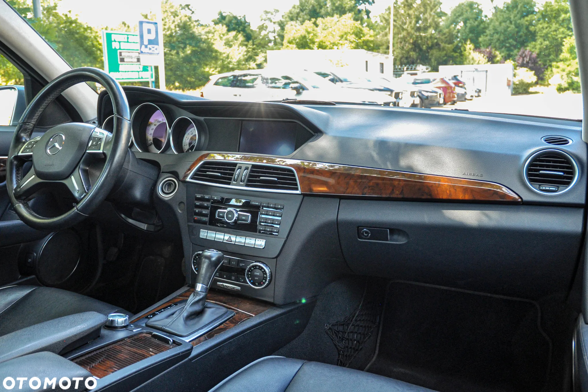 Mercedes-Benz Klasa C 350 BlueEff 4-Matic Elegance - 11