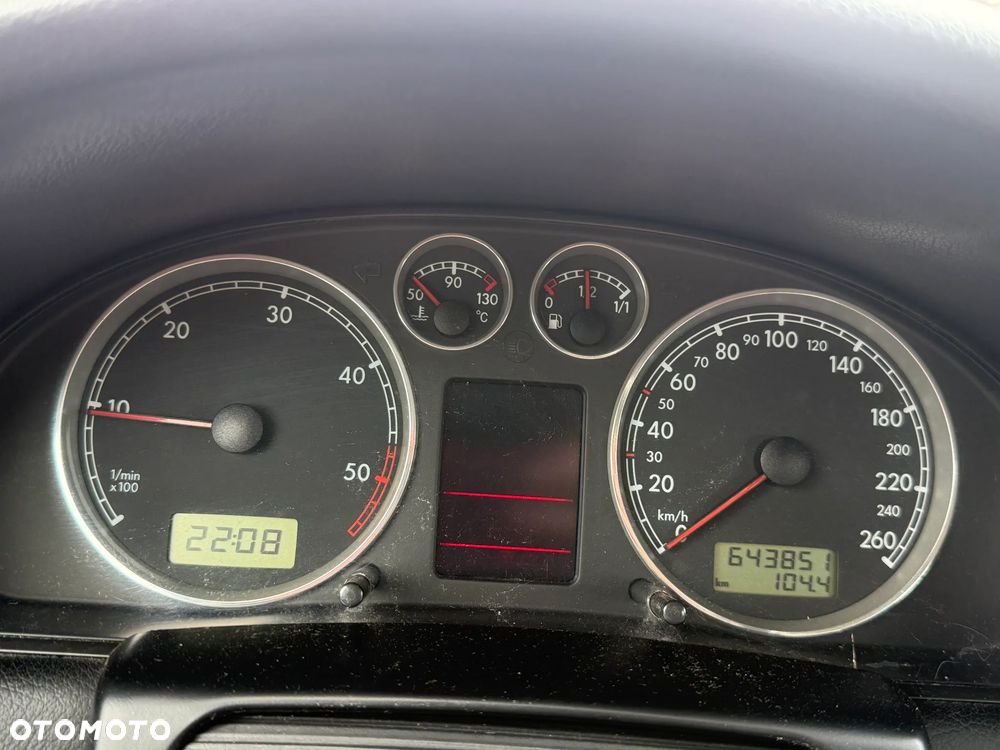 Volkswagen Passat 1.9 TDI Basis Tiptr - 6