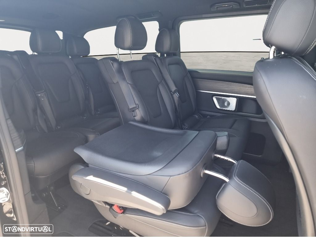 Mercedes-Benz V 300 d Longo Avantgarde - 13