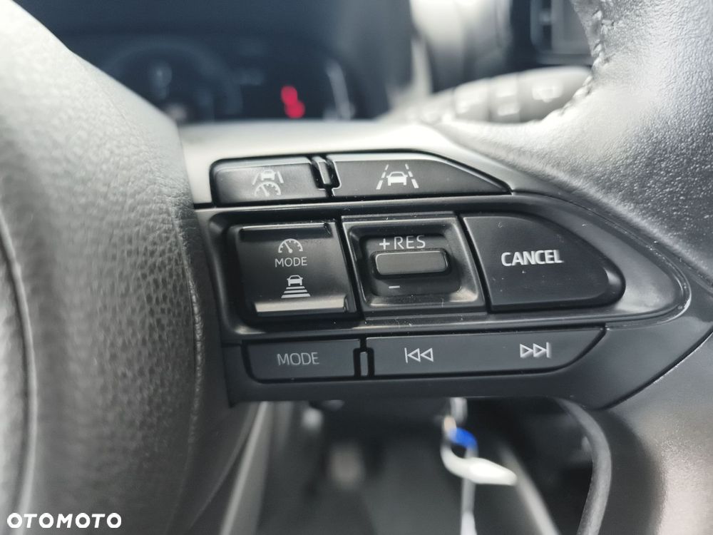 Toyota Yaris Hybrid 1.5 Style - 24