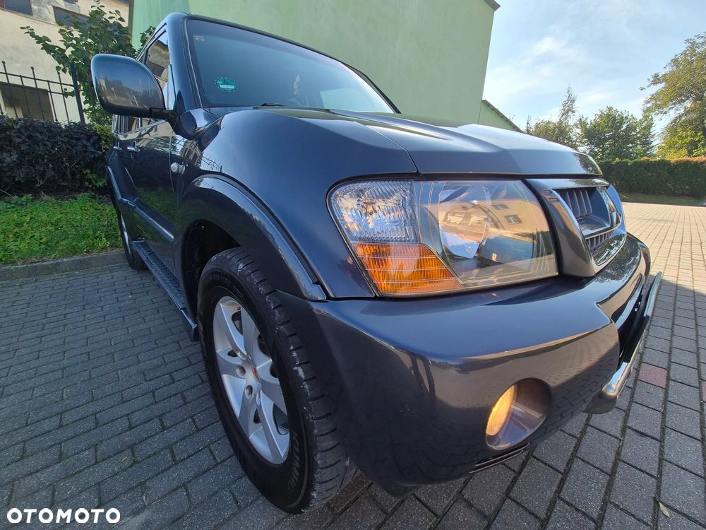 Mitsubishi Pajero - 19