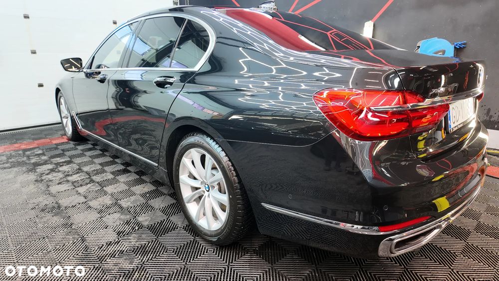 BMW Seria 7 730d xDrive - 9
